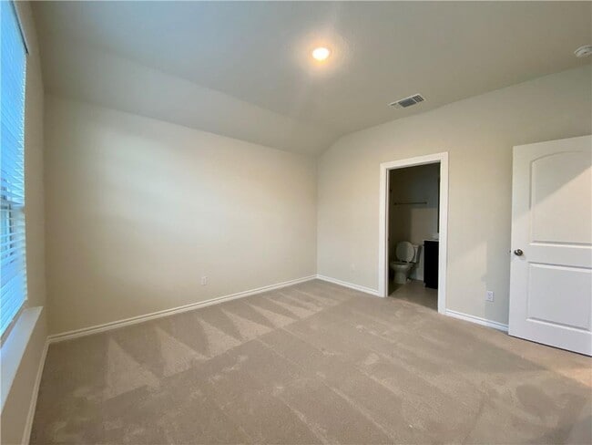 Building Photo - 3404 Charade Dr