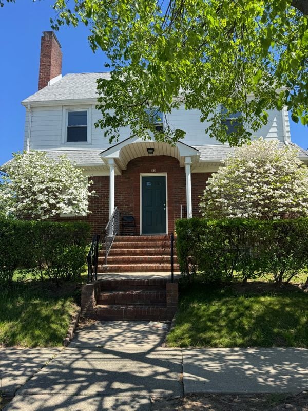 Primary Photo - 52 Speer Ave