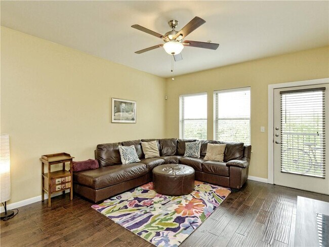 Foto del edificio - 2708 San Pedro St