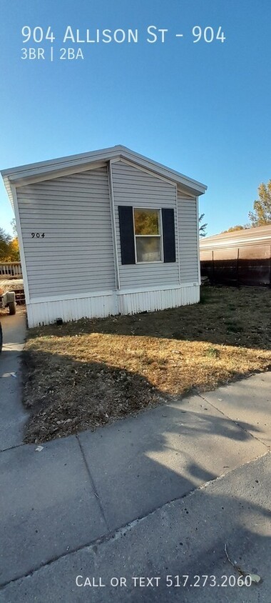 Foto principal - Roomy 3 Bed 2bath Mobile Home