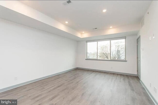 Building Photo - 411 W Berks St