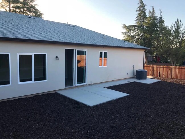 Building Photo - 4501 Cyclamen Way