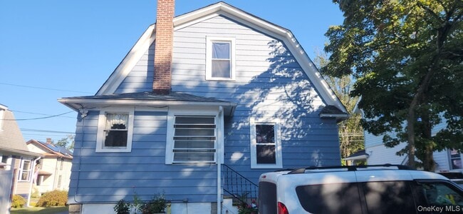 Building Photo - 124 Corlies Ave
