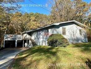 Building Photo - 309 Ross St NE