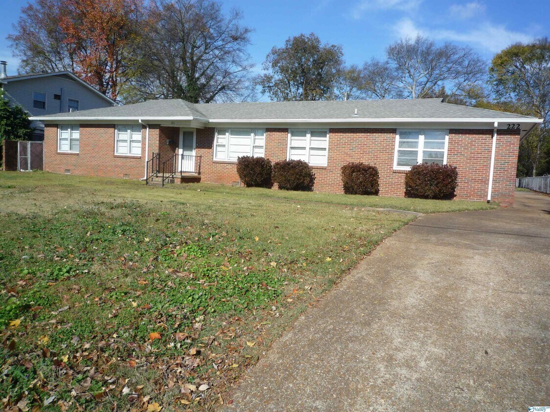 Foto principal - 222 Drake Ave SW