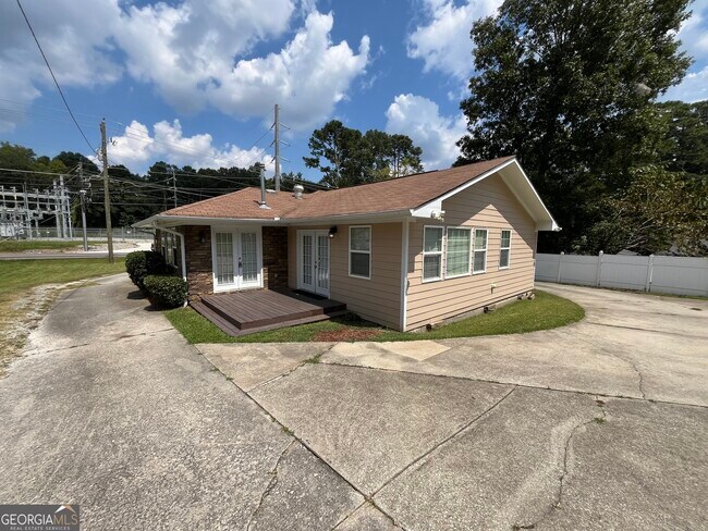 Building Photo - 1201 Conley Rd