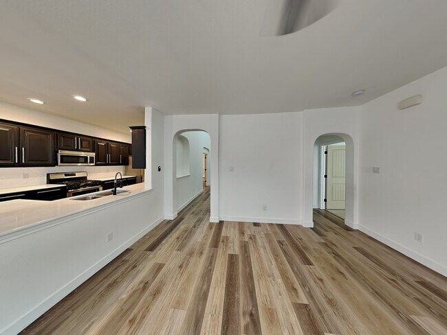 Building Photo - 15612 Carlton Oaks Dr