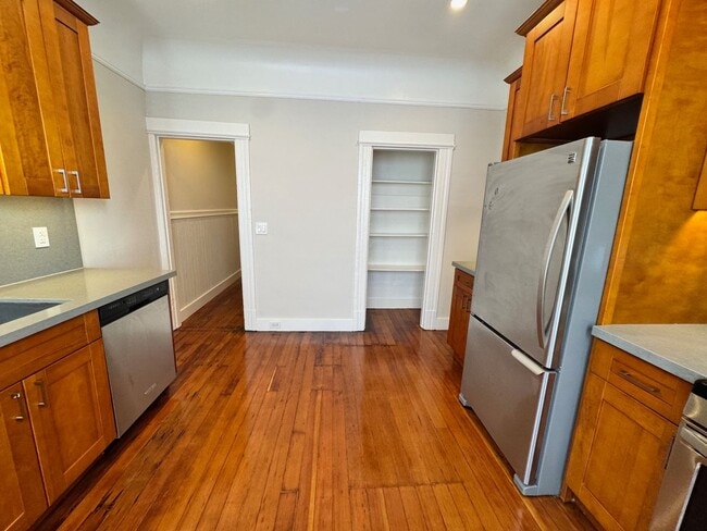 Photo - 523-523 Natoma St Apartment