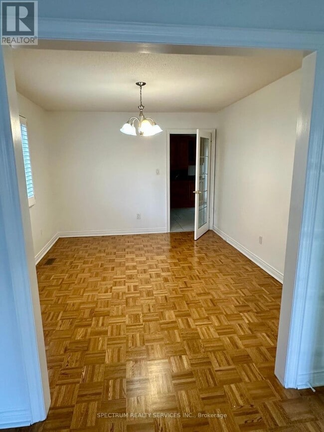 Photo du bâtiment - 2178 Bader Crescent