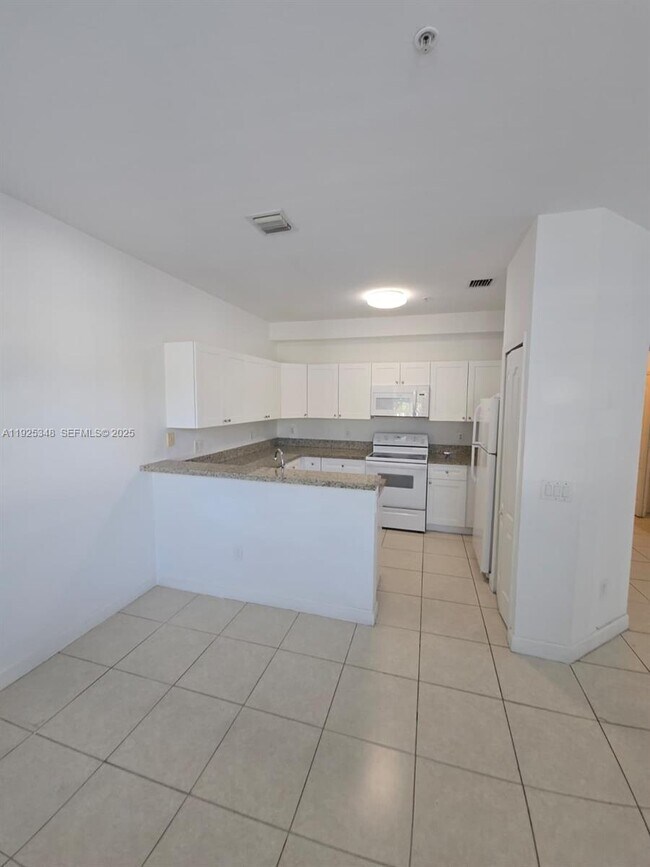 Foto del edificio - 4415 SW 160th Ave