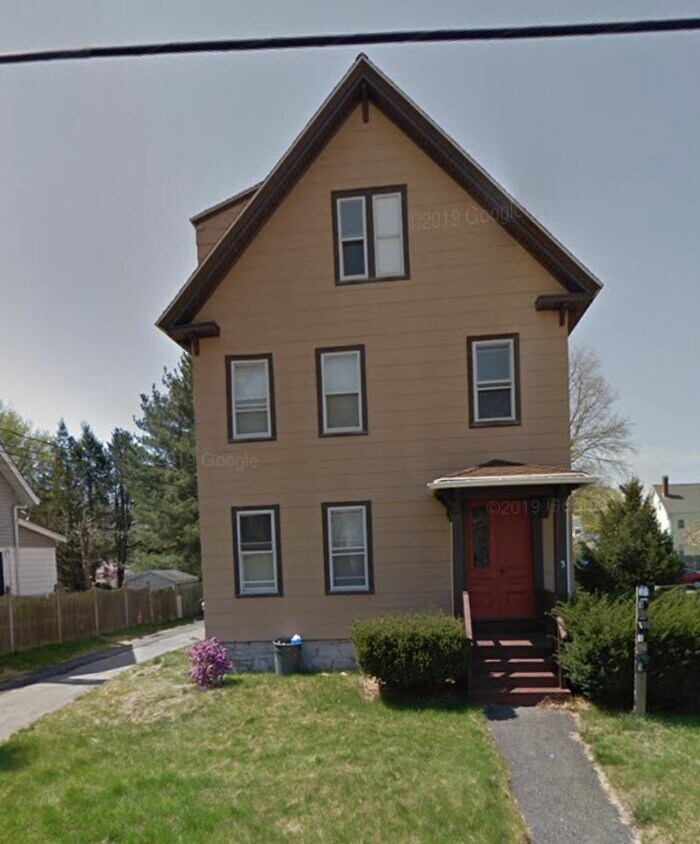3 Everett St Unit 2, Taunton, MA 02780 3 Everett St Taunton, MA