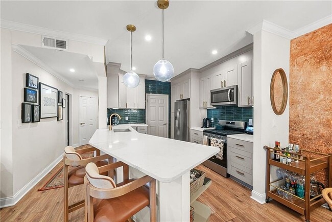 Foto del edificio - 815 McGill Park Ave NE