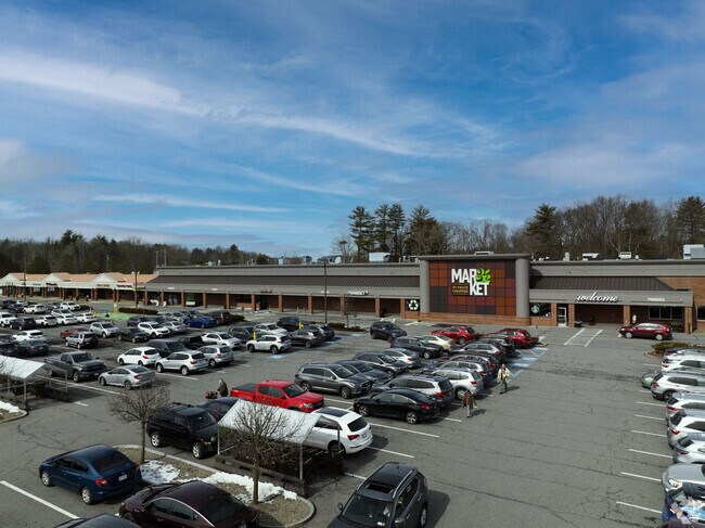 Market 32 is one of two grocery chains in Delmar that locals can visit.