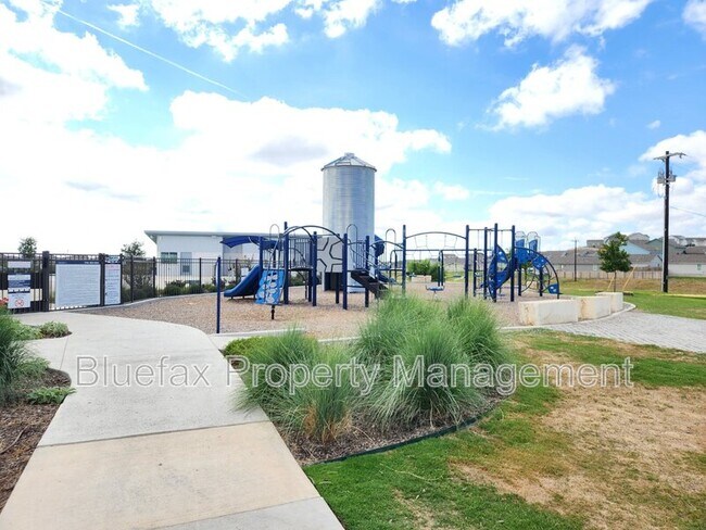 Foto del edificio - 6915 Bale Ridge