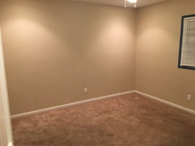 Foto del edificio - 12414 Touchton Dr