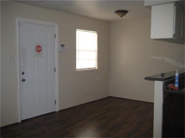 Building Photo - 5401 Troost St