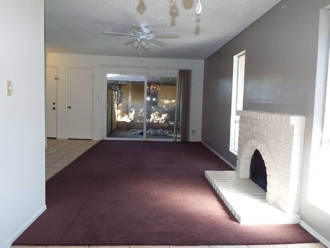 Foto del edificio - 2 BEDROOM 2 BATHROOM TEMPE CONDO