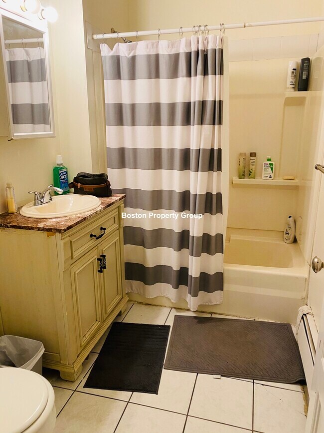 137 Saint Alphonsus St Unit 137 Saint Alphonsus St 1, Boston, MA 02120