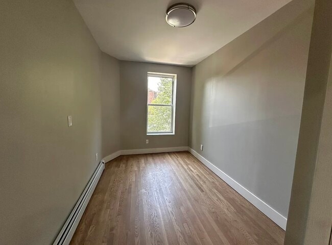 Building Photo - 818 Macdonough St