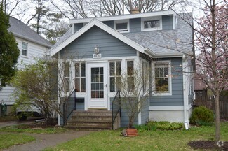 Building Photo - 2630 Hoard St