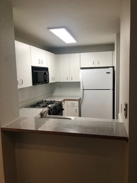 Foto del edificio - 2244 13th Ave W