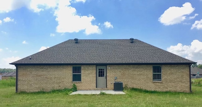 Building Photo - 2101 S 7th St