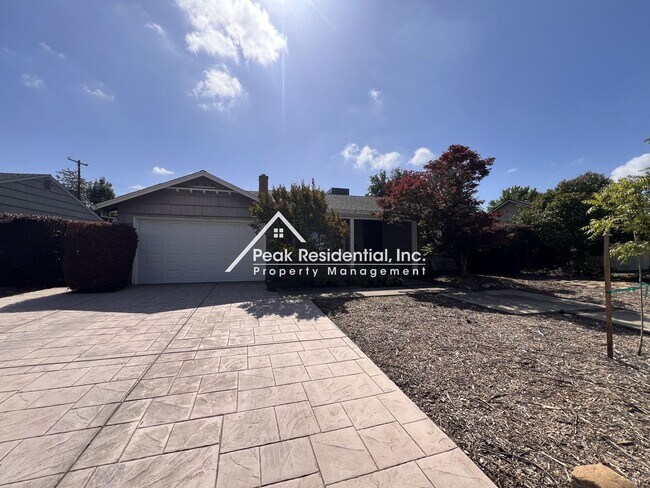 Foto del edificio - Spacious 2bd/2ba Arden Area Home-Must See!
