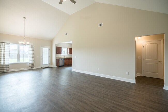 Foto del edificio - 5574 Moody Bridge Rd NE