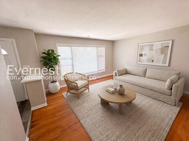 Foto del edificio - 3 Bed, 2 Bath Home with Fenced Yard & Garage / Pet-Friendly / Vouchers Accepted / Available Now!