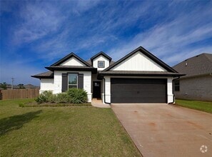 Building Photo - 5225 Lannister Ln