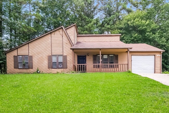 Building Photo - 319 Knollwood Ln