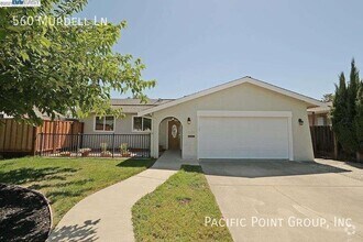 Building Photo - 560 Murdell Ln