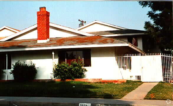 Building Photo - 2073 Guthrie St