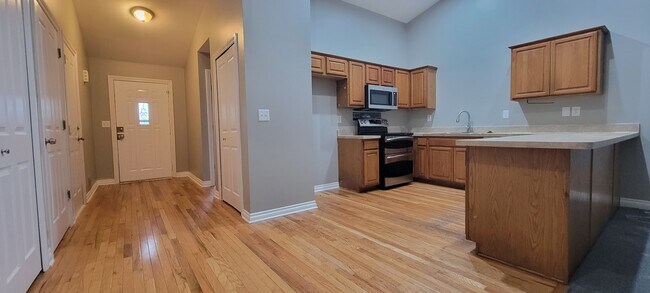 Foto del edificio - 3167 E 11 Mile Rd