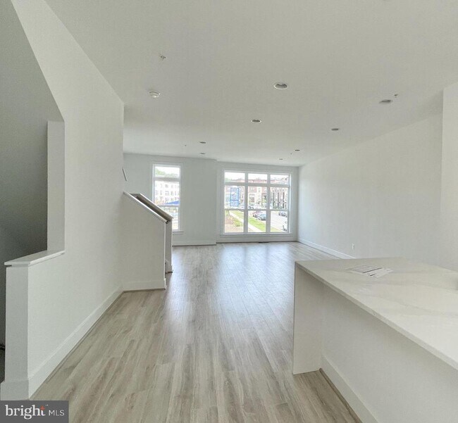Foto del edificio - 3422 Wood Aster Pl