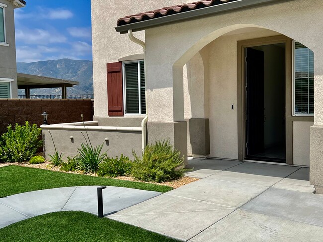 Building Photo - Nice 2 Story Family Home with Solar