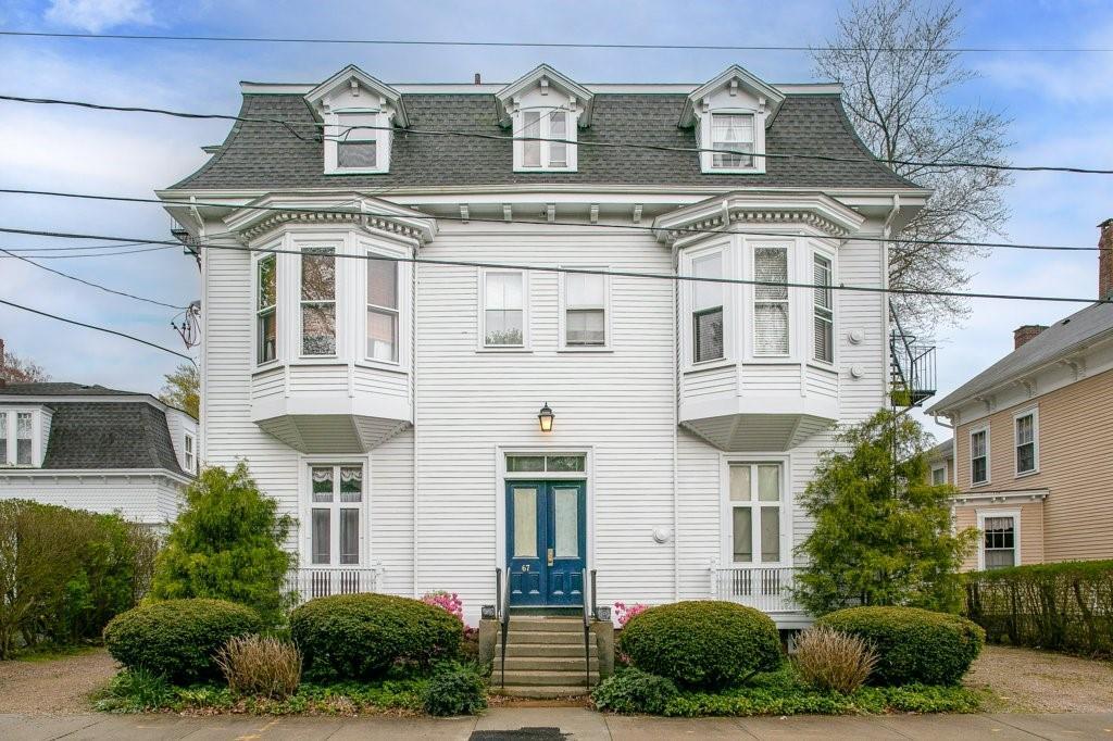 Primary Photo - 67 Perry St