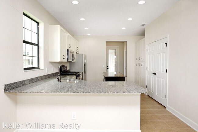 Building Photo - 3 br, 2 bath House - 5802 Circa Fishhawk Blvd