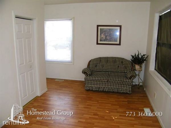 Building Photo - 2458 N Clybourn Ave