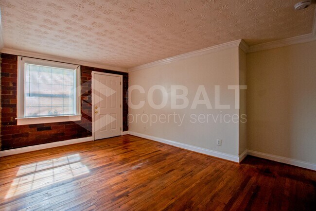 Foto del edificio - 11 Bradley St SE