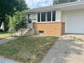 Building Photo - 1716 Porter Ave