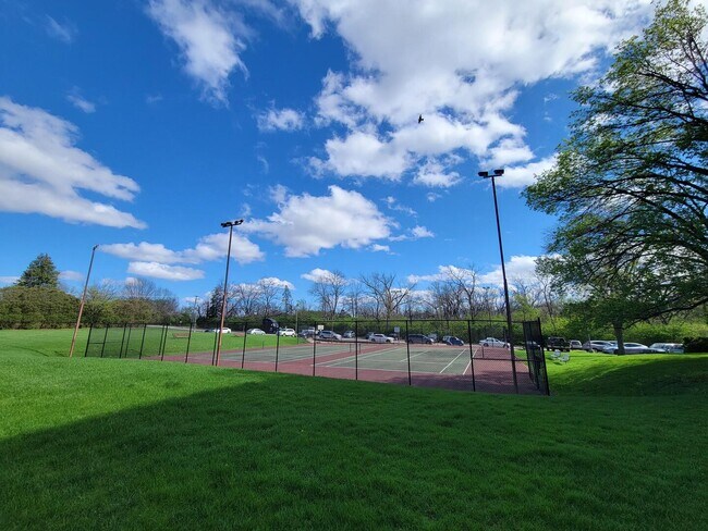 Foto del edificio - 420 Walnut Creek Rd