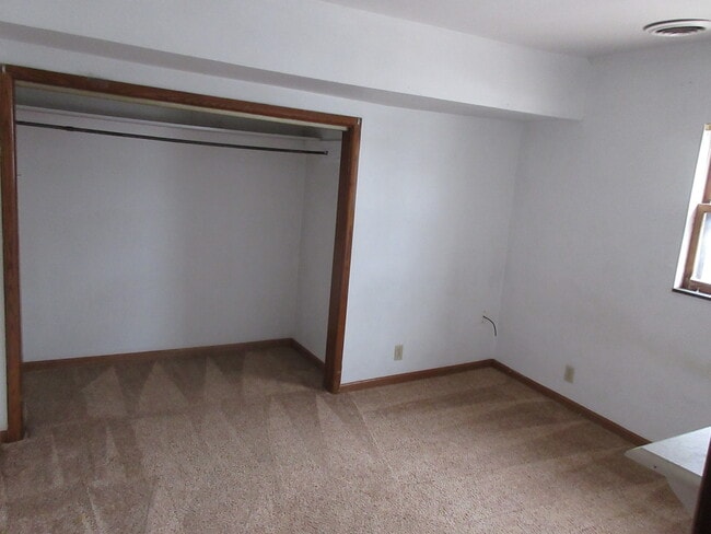 Building Photo - 1532 College Ave