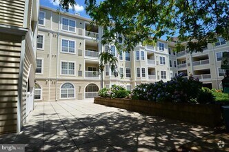 Building Photo - 4551 Strutfield Ln