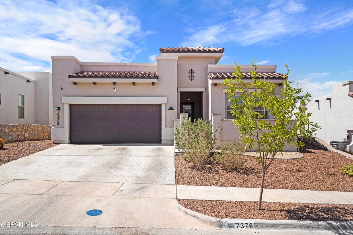 Primary Photo - 7376 Cimarron Gap Dr