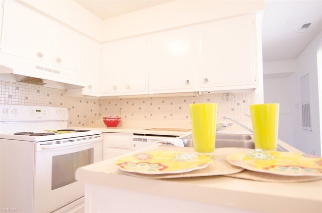 Foto del edificio - 1732 Cambria Dr