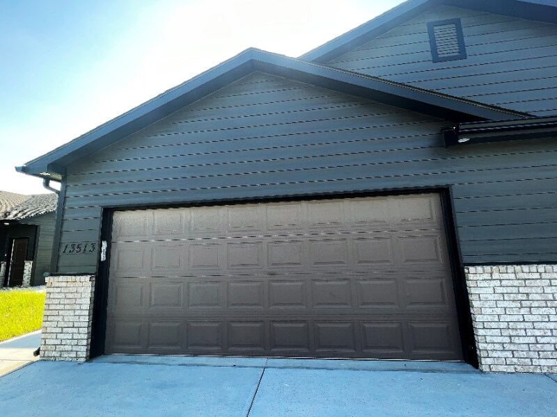 Primary Photo - 13513 Haskell Ct