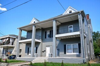 Building Photo - 319 Olive St