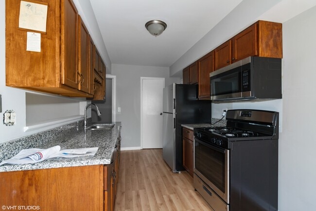 Building Photo - 228 Apache Ct