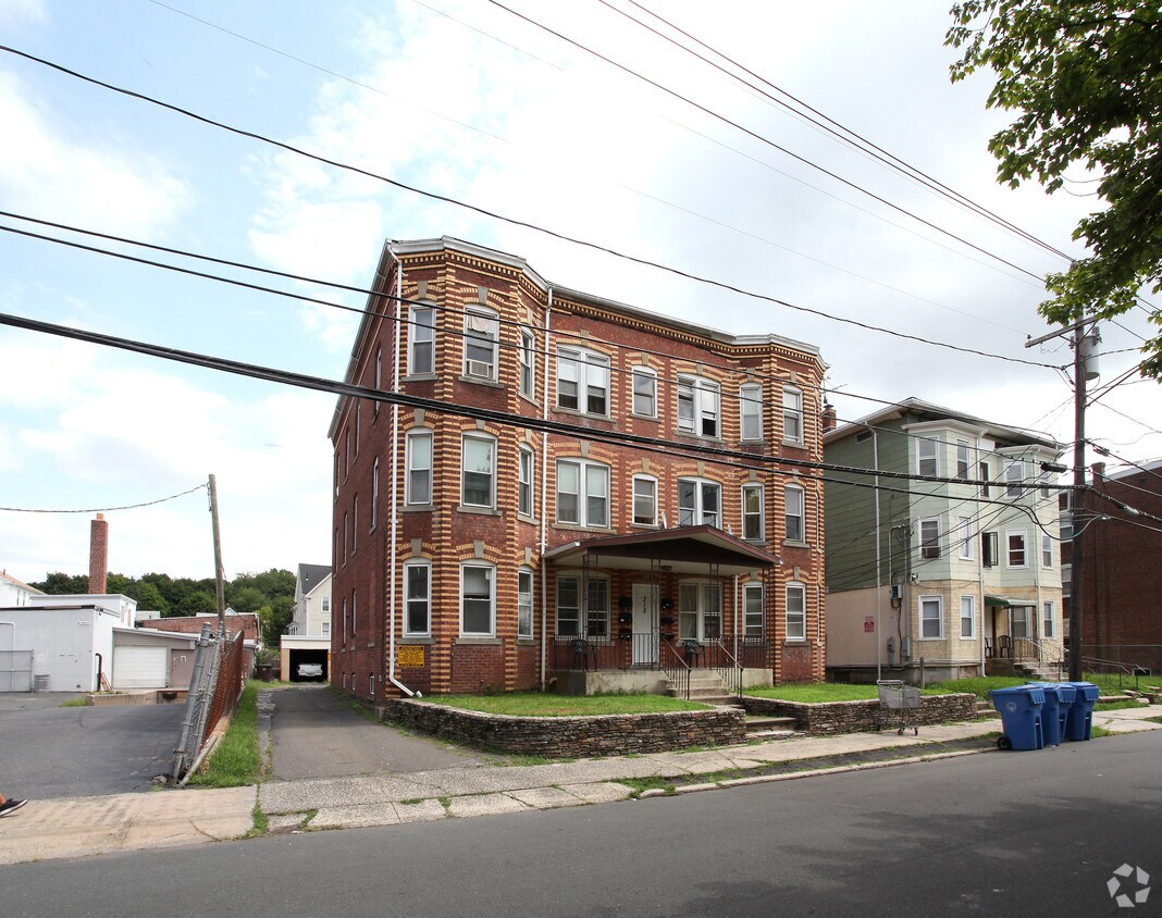 Primary Photo - 315 High St